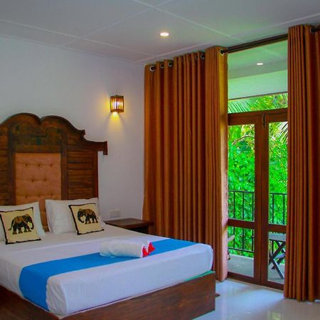 Manike Lodge Habarana Eksteriør bilde